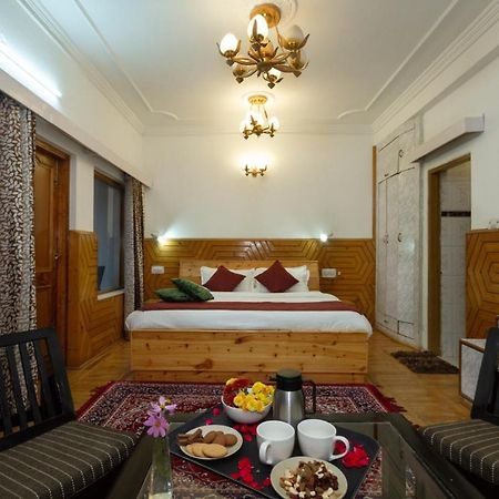 Отель White Mist Manali Экстерьер фото