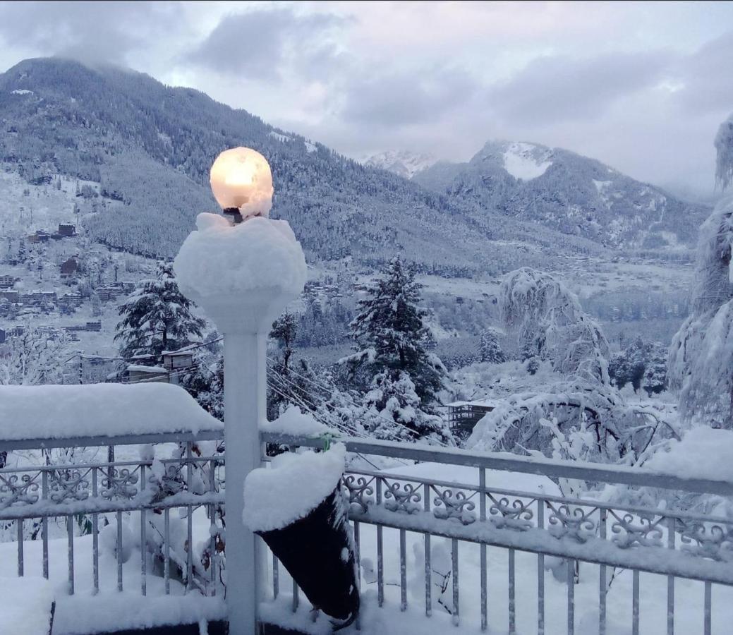 Отель White Mist Manali Экстерьер фото